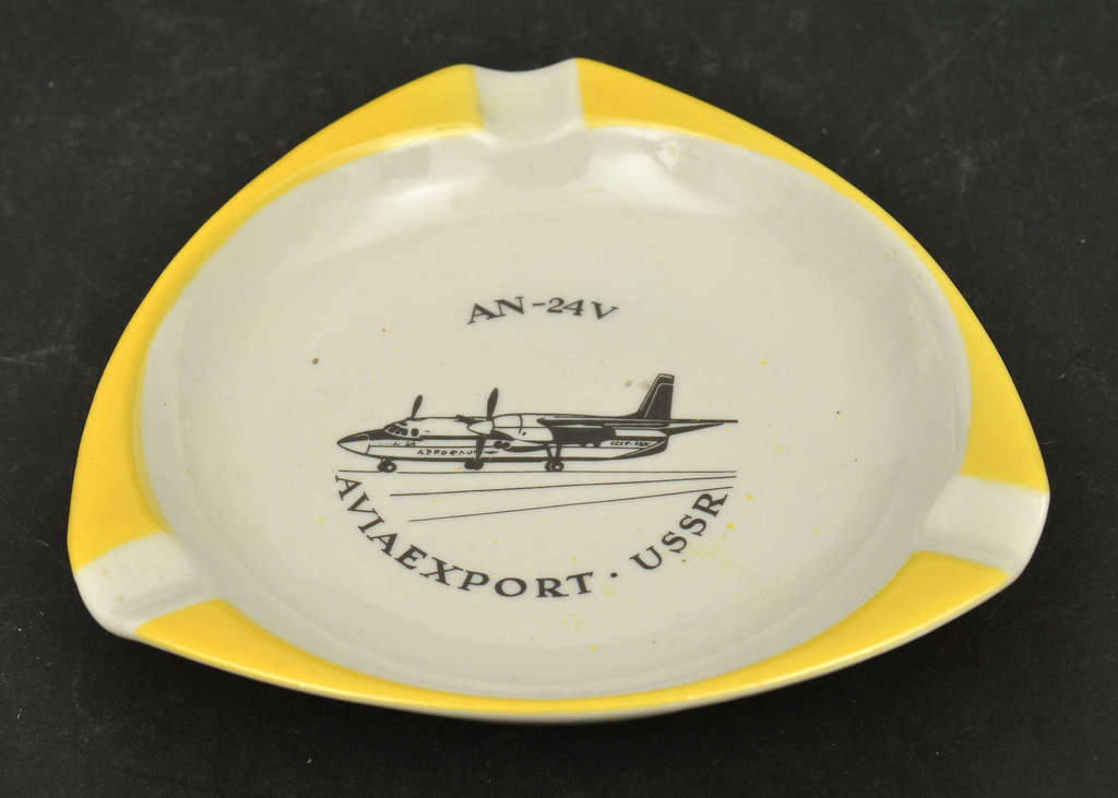 Porcelāna pelnutrauks ''Avioexport-USSR''