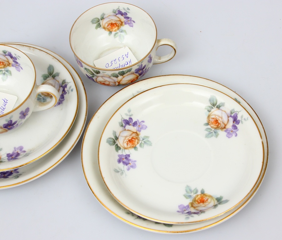 Porcelain espresso cups (2 pcs.) With saucers (2 pcs.) And plates (2 pcs.)