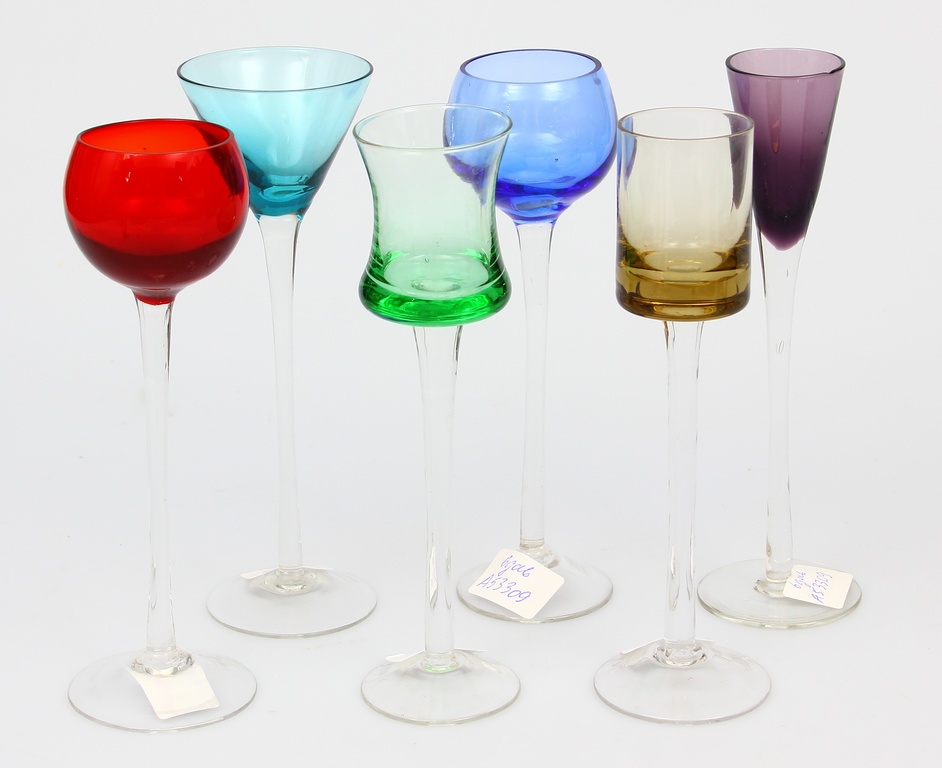 Dažādas stikla glazes (6 gab.)