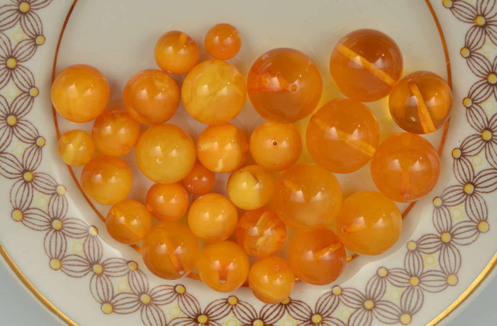 Amber balls
