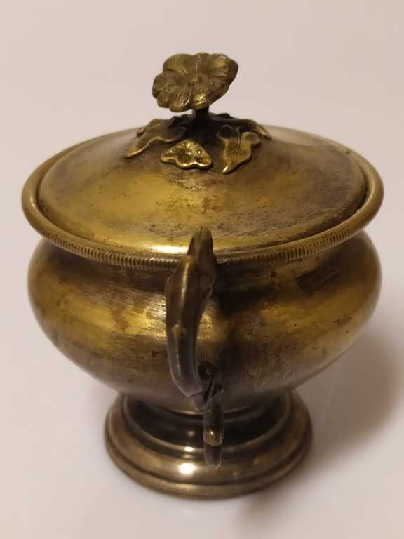 Silver-plated metal sugar bowl with lid