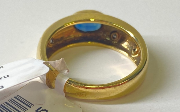 Золотое кольцо с бриллиантами, сапфир