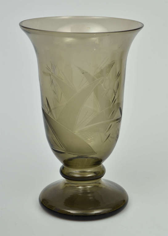 Ilguciems glass factory vase