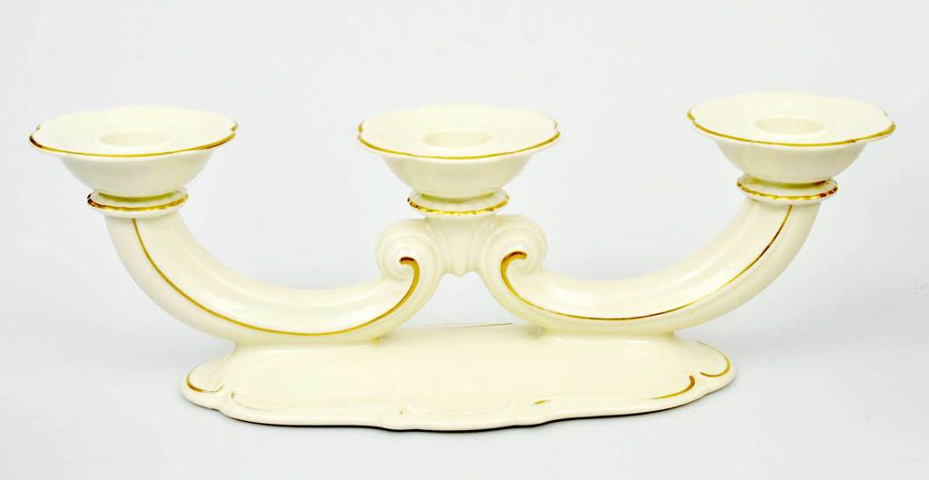 Porcelain candle holder for 3 candles