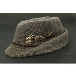 Охотничья шапка с 6 серебряными булавками