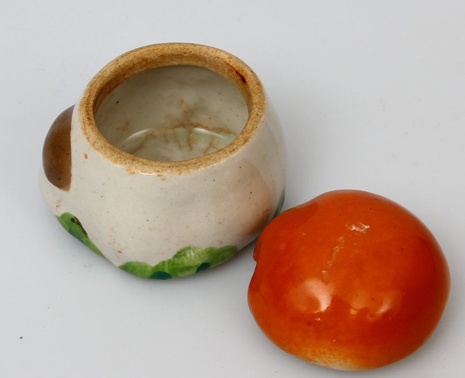 Porcelain spice bowl 