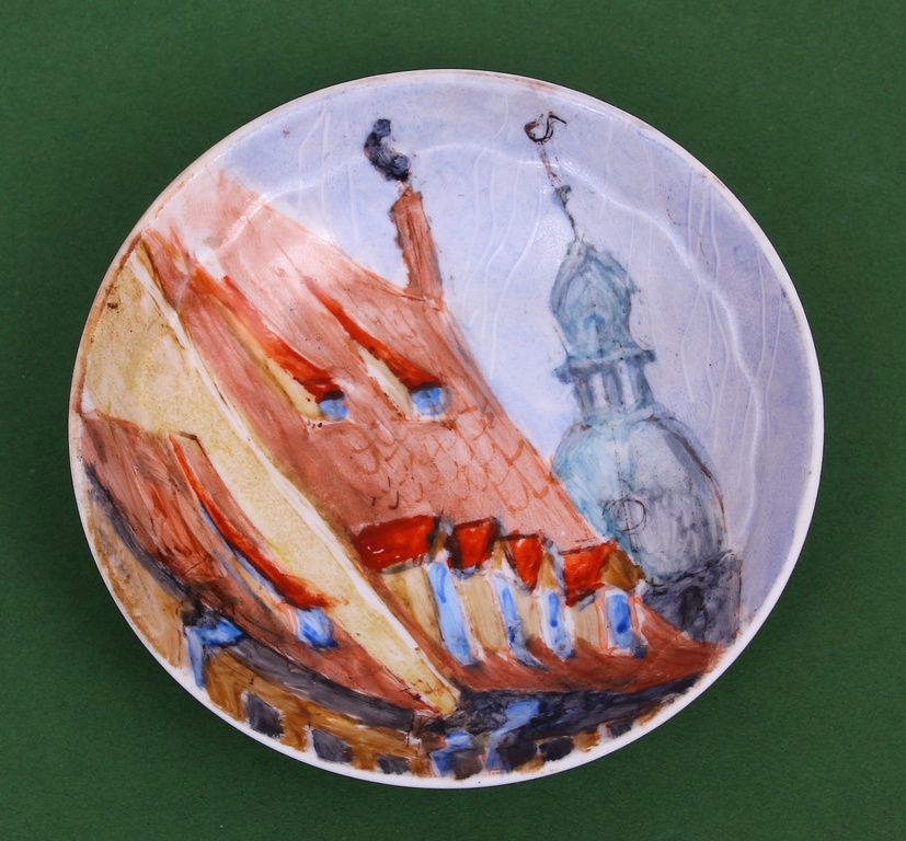 Porcelain plate 
