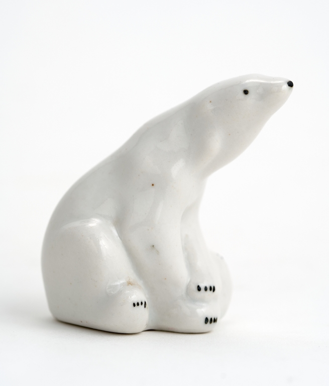 Figūra. Baltais lācis medībās