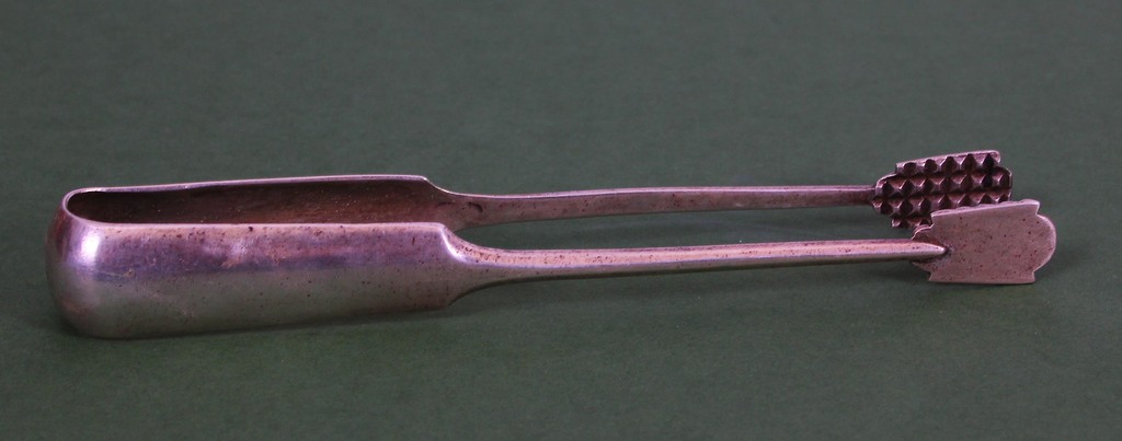 Silver tongs, proof 84 