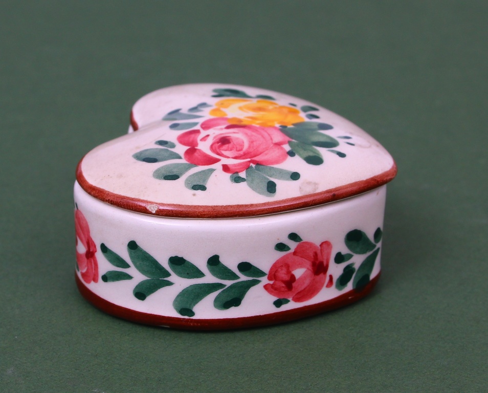 Painted porcelain chest with lid
