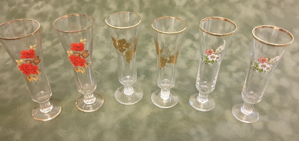 Набор стаканов с цветочным мотивом в оригинальной коробке (6 шт.)