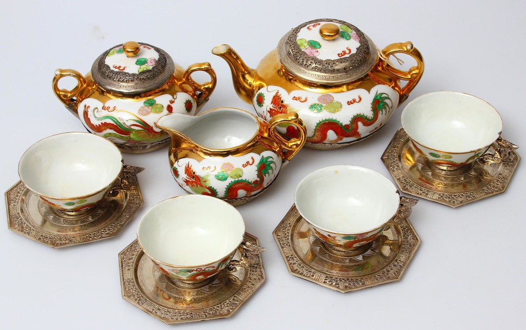 Porcelāna un sudraba tējas servīze 4 personām  