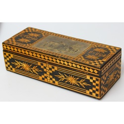 Wooden box with marquetry 