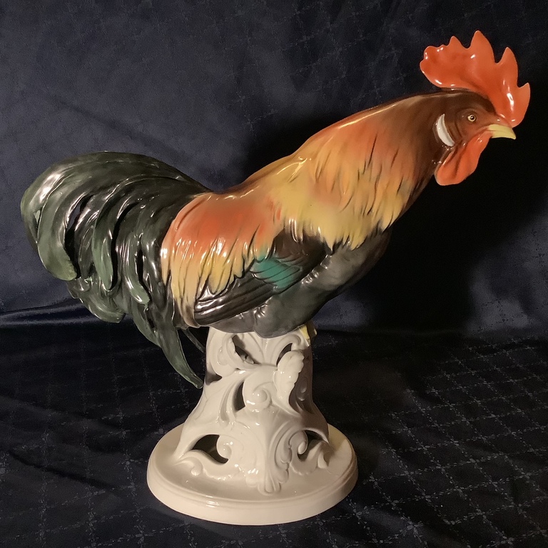 Scheibe-Alsbach, Germany.ROOSTER.hand-painted.Large cabinet sculpture.34 cm
