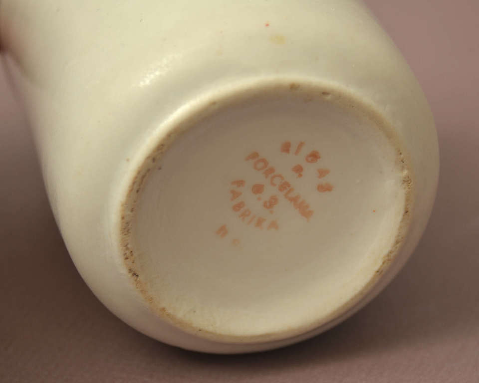 Rīgas piena kombināta porcelāna krūze