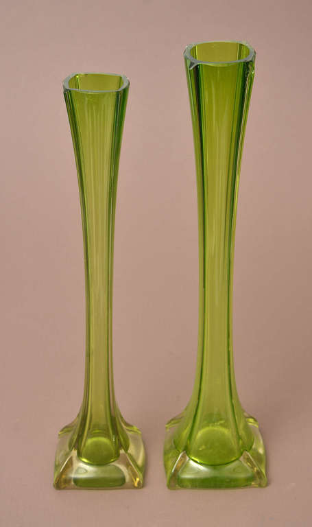 Green glass vases 2 pcs.
