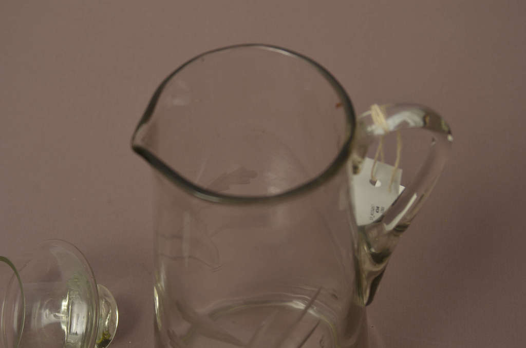 Stikla sulas krūka ar vāciņu