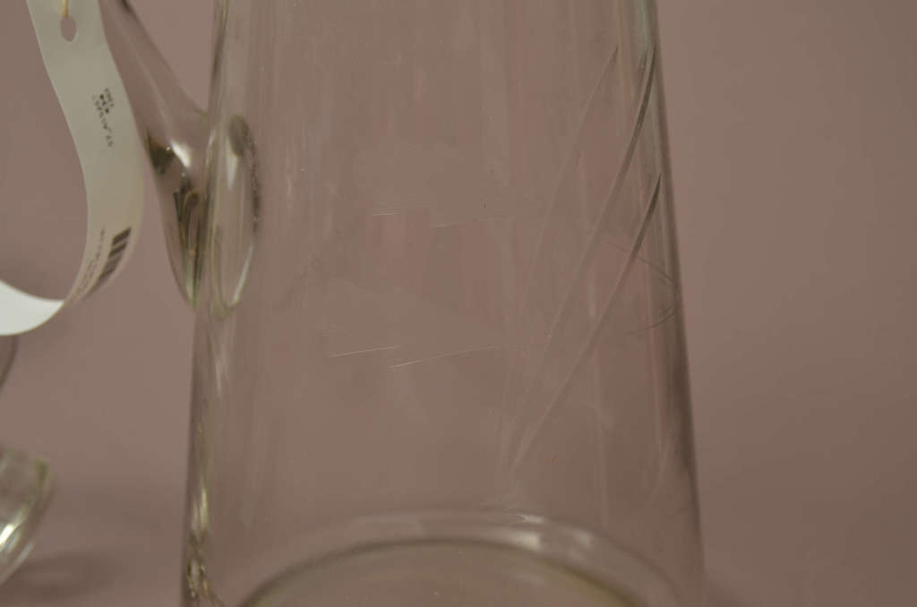 Stikla sulas krūka ar vāciņu