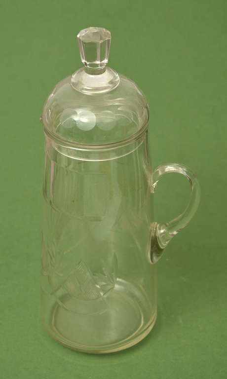 Glass juice container with lid