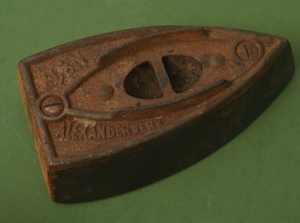 Alexanderwerk iron detail