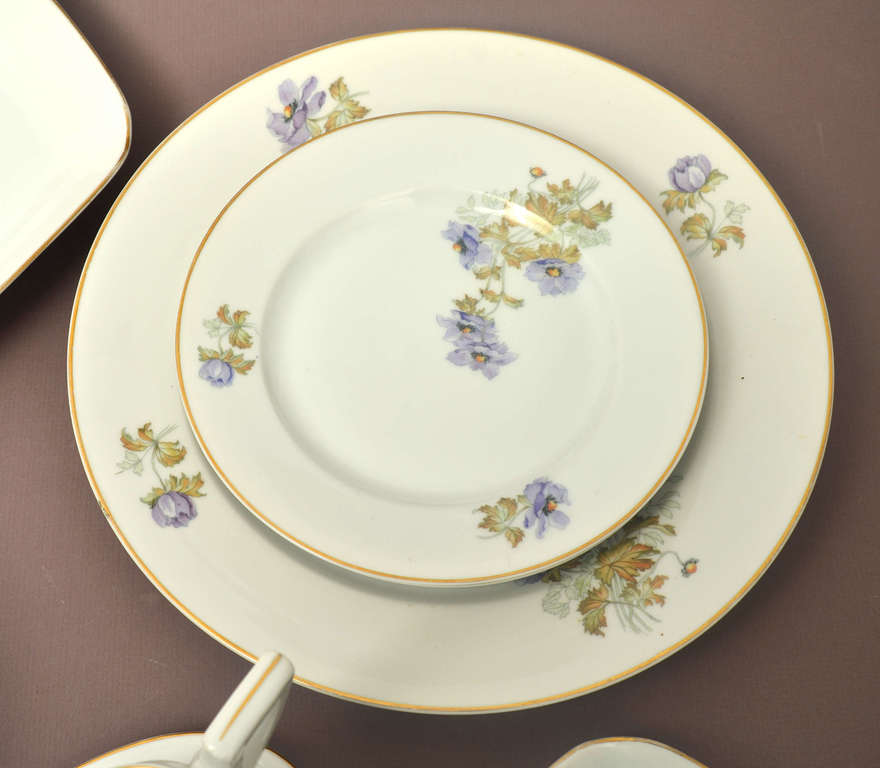 Partial porcelain lunch set for 12 people