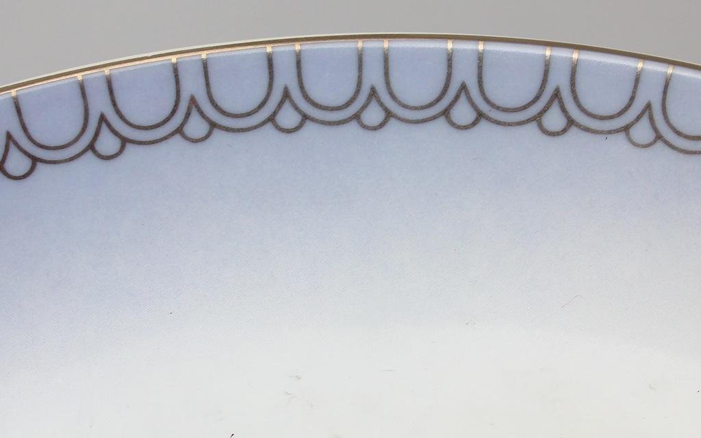 Decorative porcelain plate in the original box