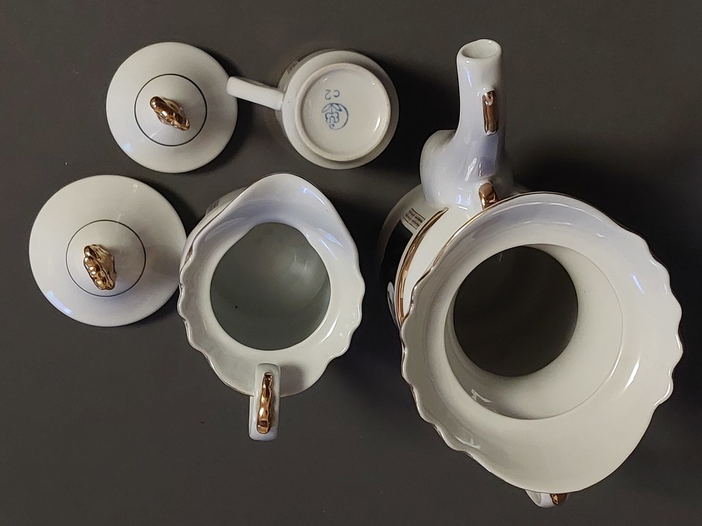 Vintage porcelāna servīzes Pegas daļas