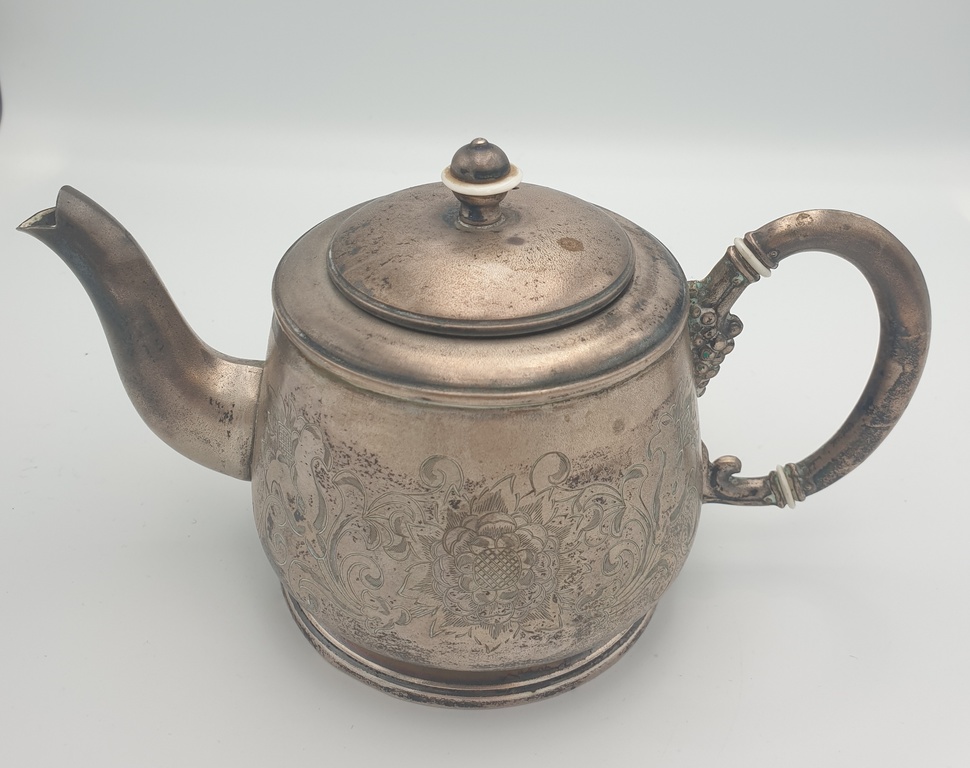 Silver jug with lid