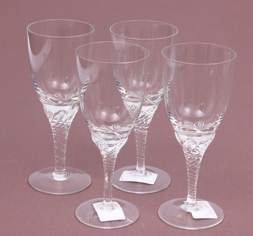 Set of glass glasses (4 pcs.)