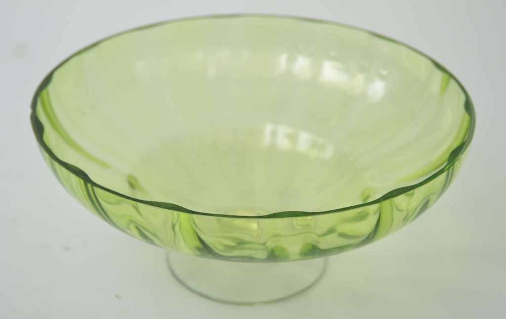 Glass serving dish on the leg (small defect)