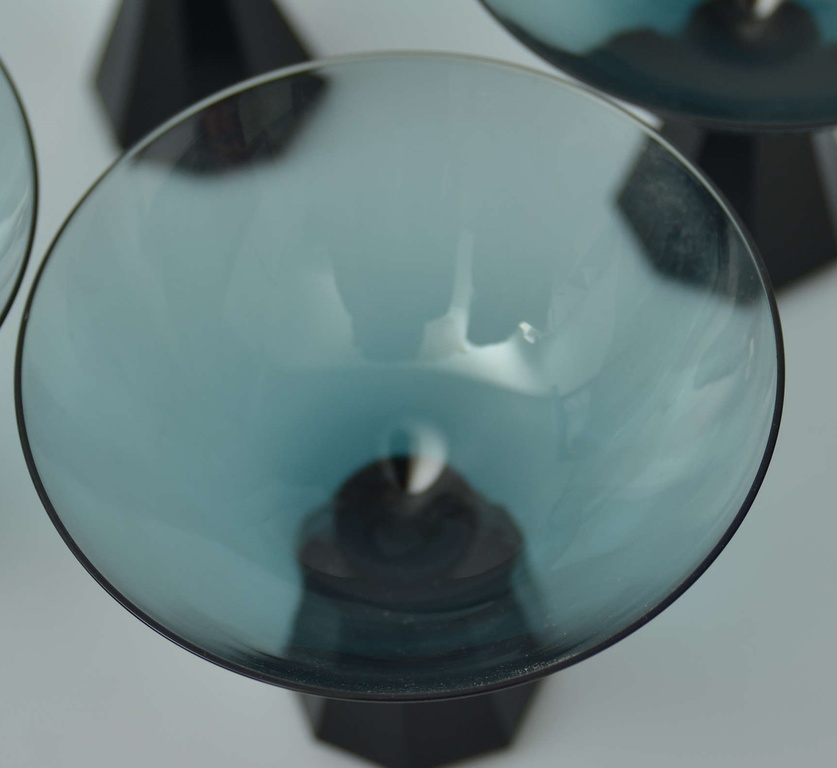 Art-deko stila krāsainā stikla glāzītes (5 gab)