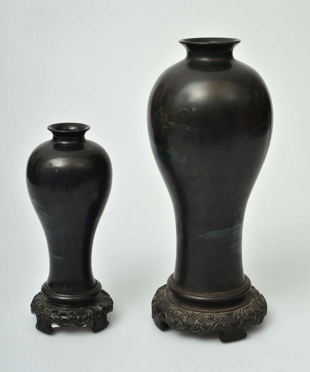 Painted Chinese vases 2 pcs.
