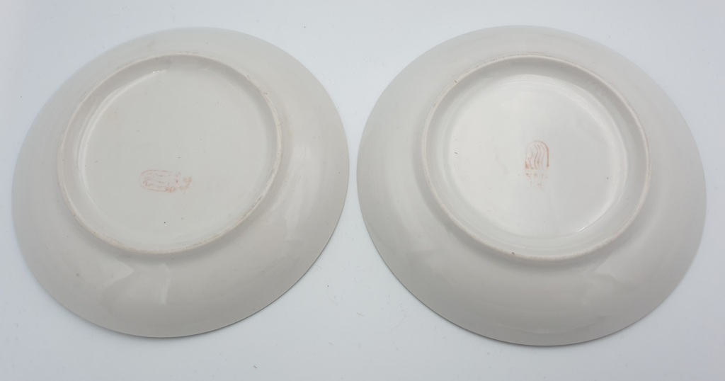 Set of 6 cups with two saucers