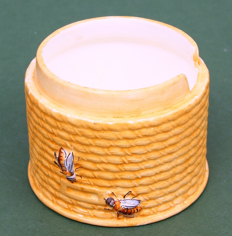 Porcelāna medus trauks