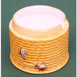 Porcelain utensil for honey