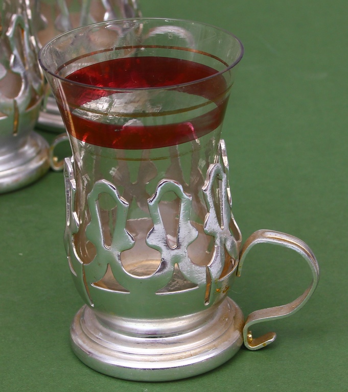 Glasses in metal cup holders (4 +1 pcs)