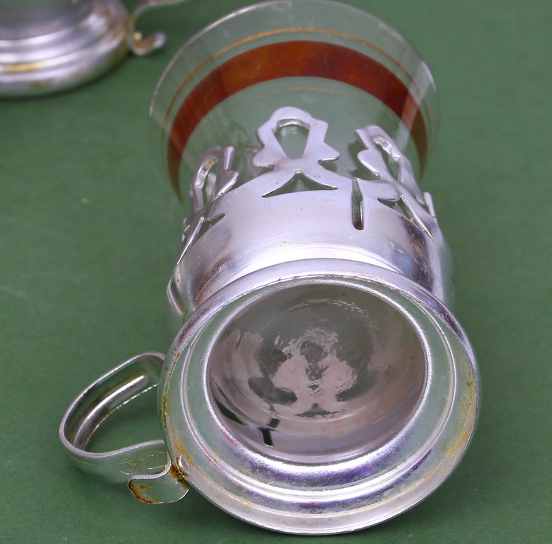 Glasses in metal cup holders (4 +1 pcs)