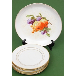 Фарфоровые тарелки с позолотой (6 шт + 1 шт)
