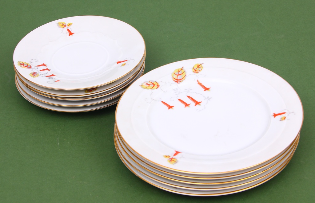 Фарфоровые тарелки Кузнецова (5 шт + 5 шт)