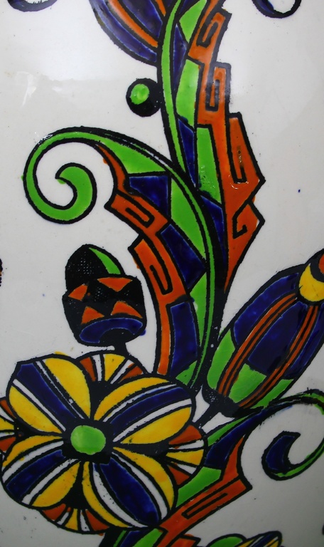 Keramikas vāze ar gleznojumu