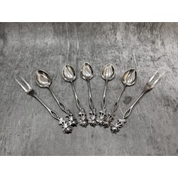 Silver set - 5 spoons and 2 forks