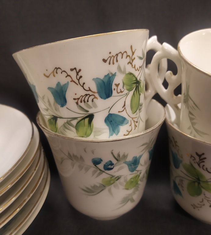 Porcelain cups and saucers 6 pcs.