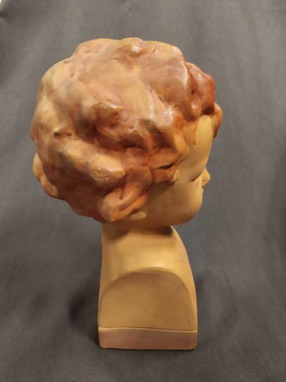 Ceramic bust '' Child's head ''