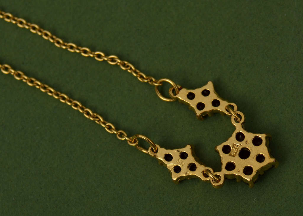 Gold-plated silver chain with garnet