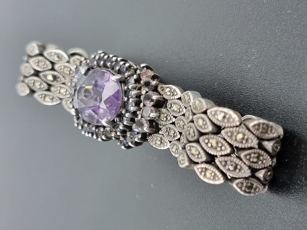 Silver bracelet with marquise and amethyst 