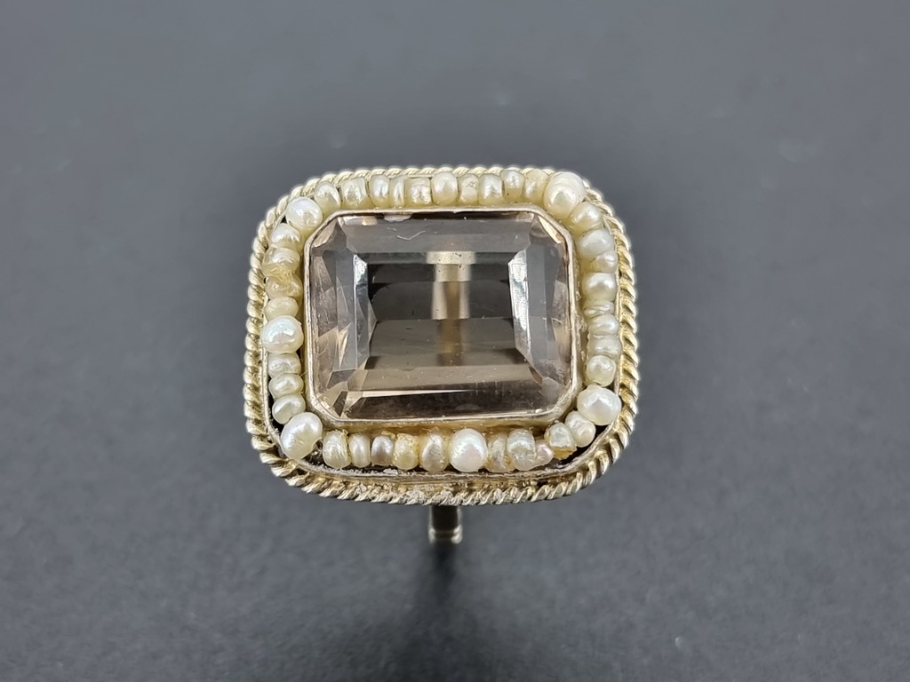 Large gold ring with smoky topaz and natural pearls