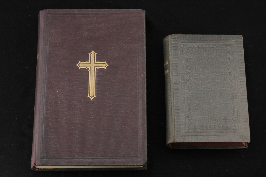 The Book of Prayers and the New Testament of 1914 and 1920