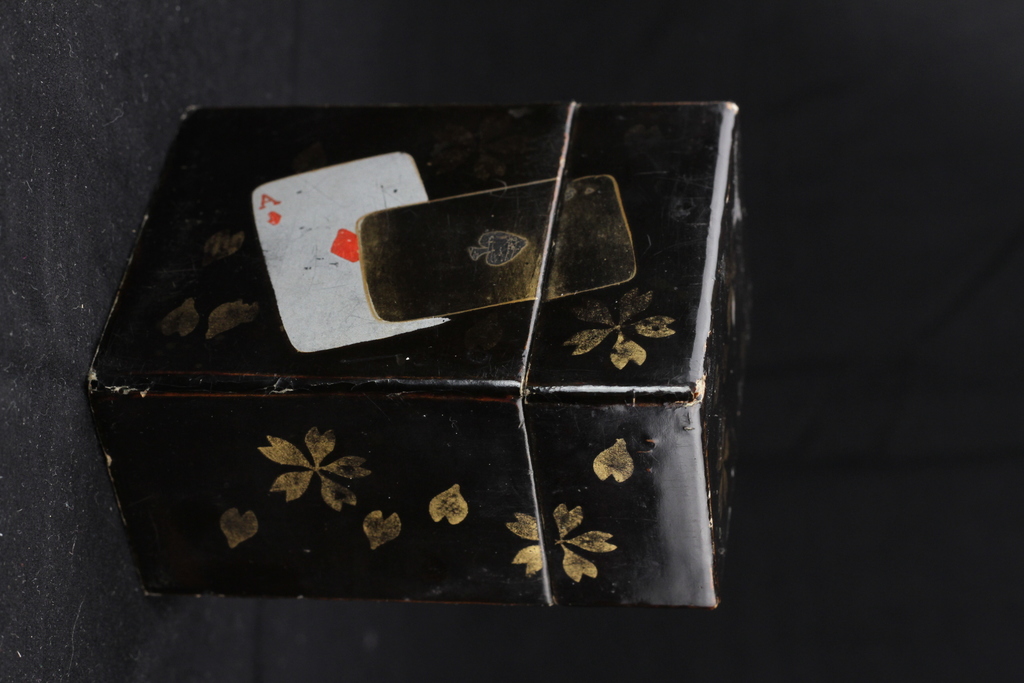 Card case with Latvian folk motif cards
