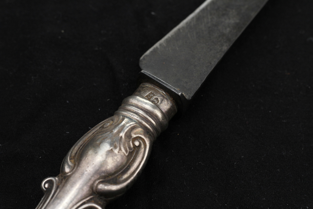 Нож и вилка 19 века для рыбы
