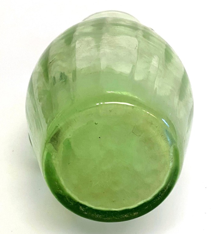 Zaļš stikla komplekts (krūka, 5 gab.krūzītes, šķīvis/paplāte)